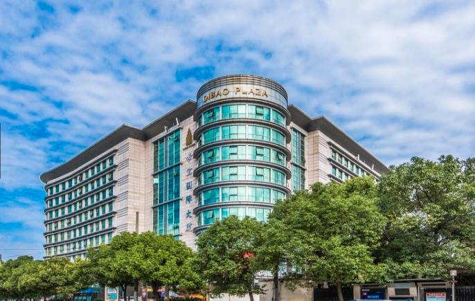 帝寶國際大廈：交通便利，四通八達