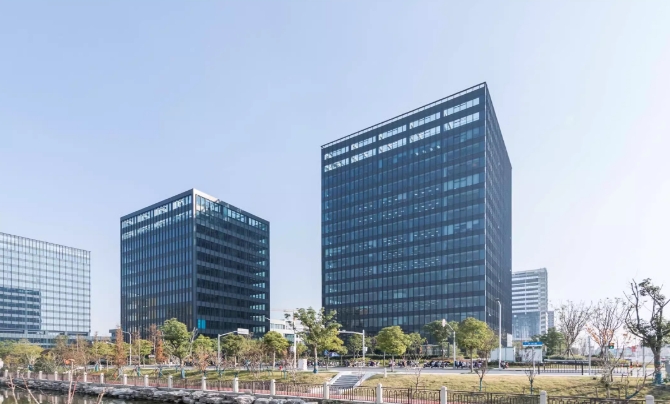 上海中建錦繡天地：蟠中東路的商務新地標，租金僅2.9元/m2/天